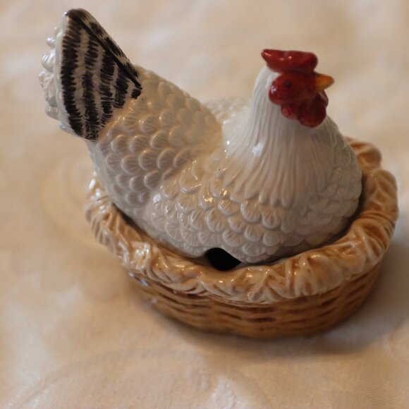 Sakura By Oneida Figural Sugar Bowl & Lid On the Farm - Picture 5 of 14